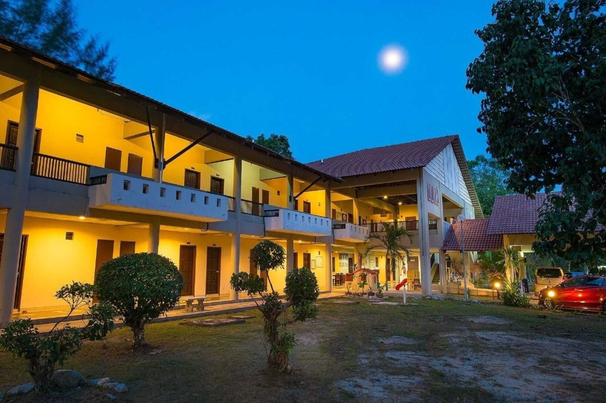 Erya By Suria Merang Exterior photo